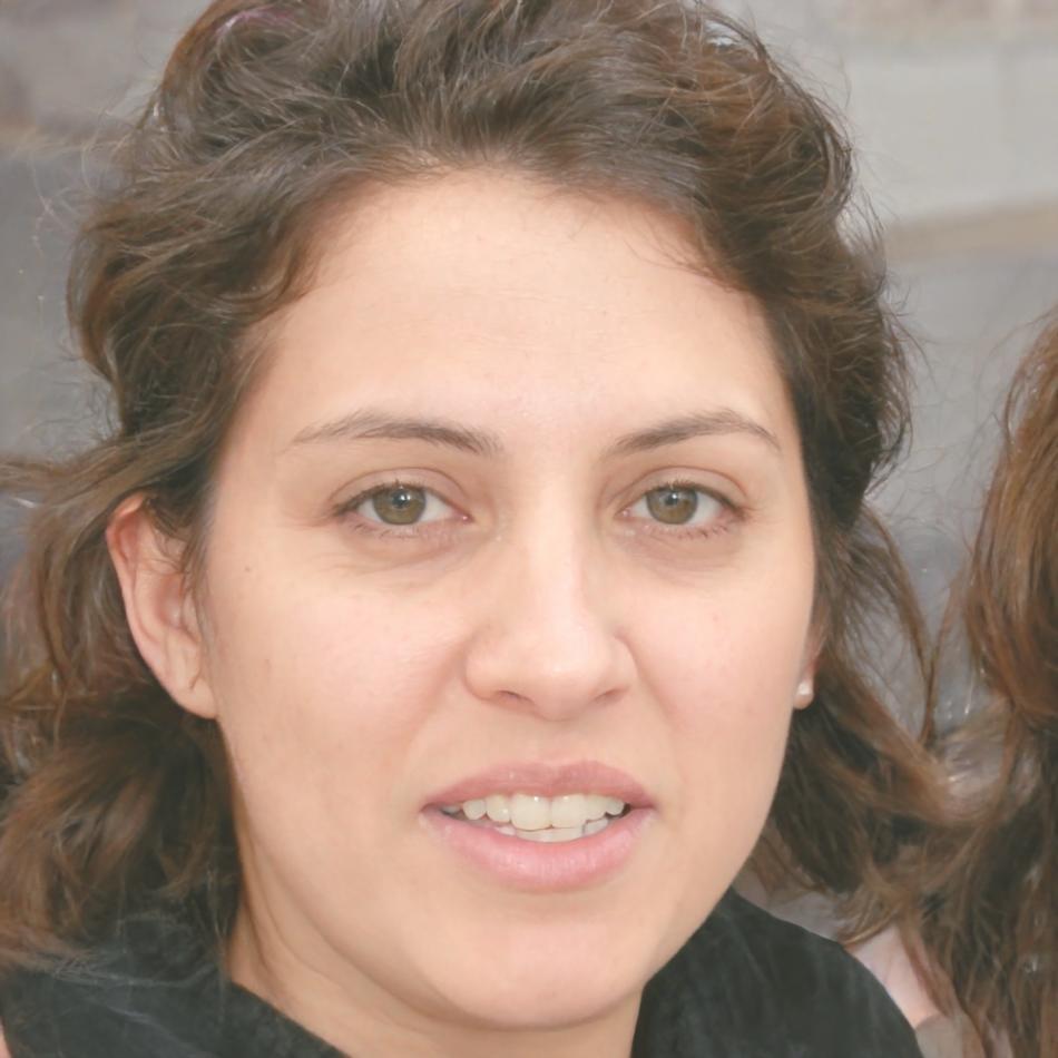 Participant sharing experience with financial decision training